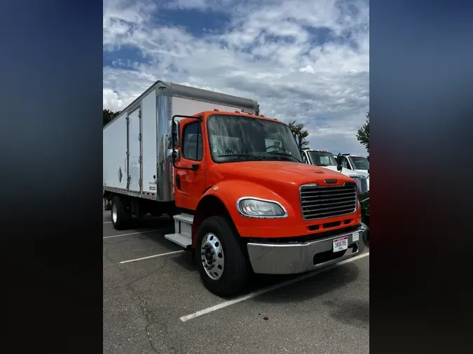 2018 FREIGHTLINER M2 106