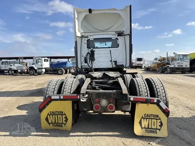 2021 INTERNATIONAL LT