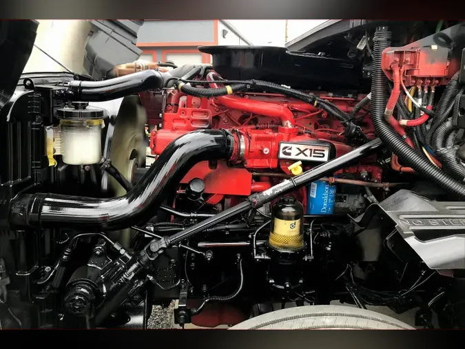 2022 INT LT625 6x4