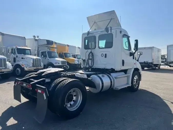 2019 Freightliner Cascadia