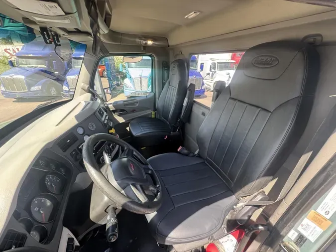 2021 Peterbilt 579