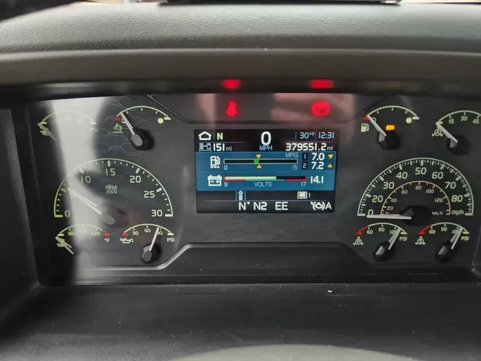 2024 VOLVO VNL64T760