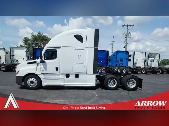 2022 FREIGHTLINER CA126