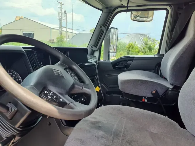2019 NAVISTAR INTERNATIONAL LT625 SLPR CAB