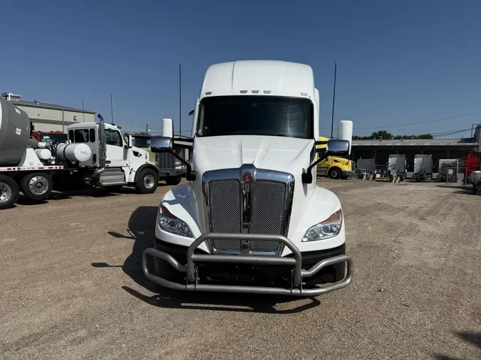 2023 Kenworth T680