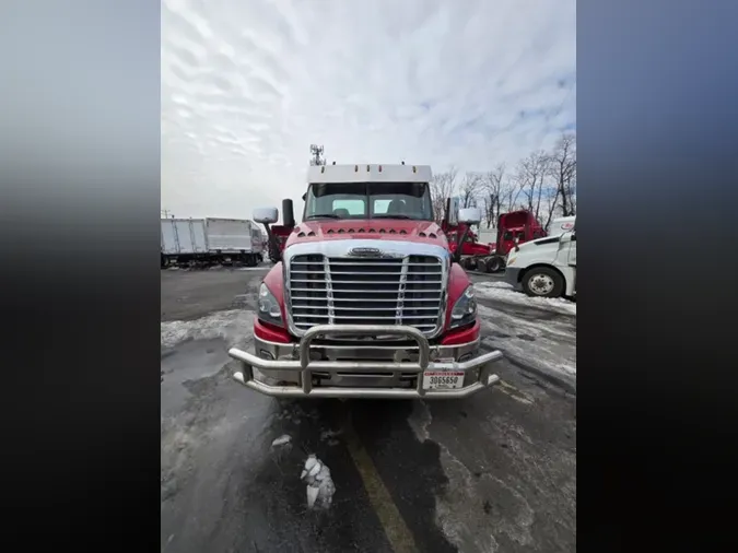 2019 FREIGHTLINER/MERCEDES CASCADIA 125