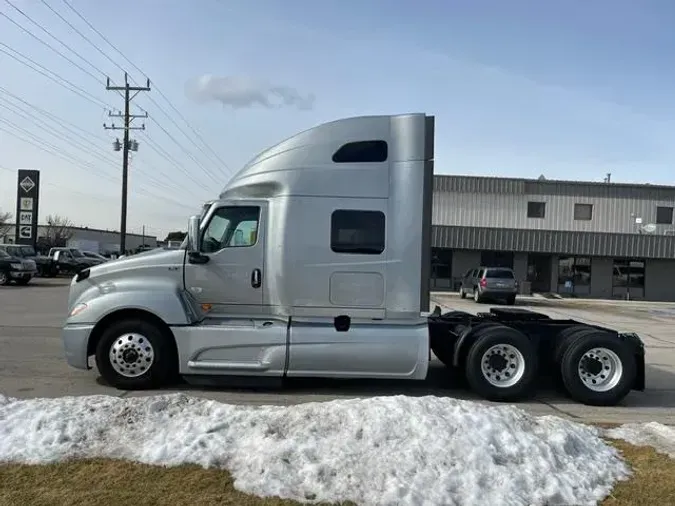 2020 International LT625