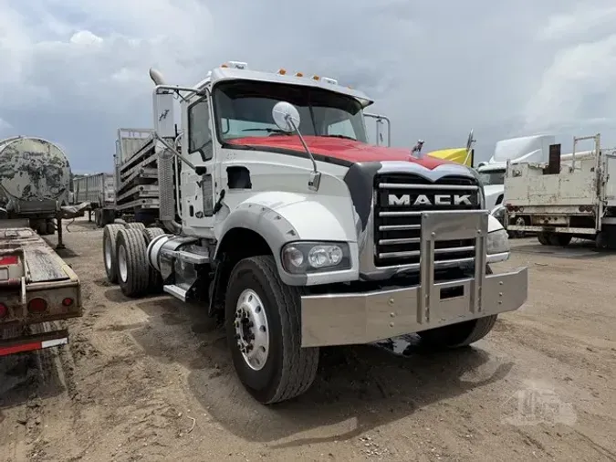 2011 MACK GRANITE GU7131a19cb953d7d7dbfe3310cdbd99994b8