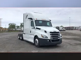 2022 Freightliner Cascadia 126