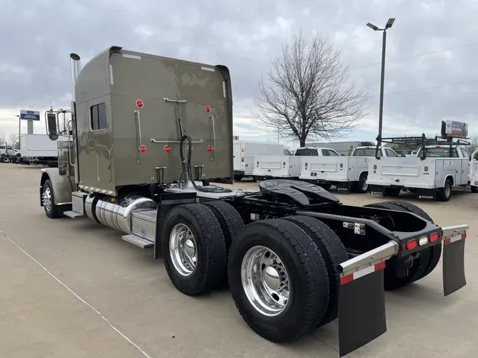 2024 Peterbilt 389