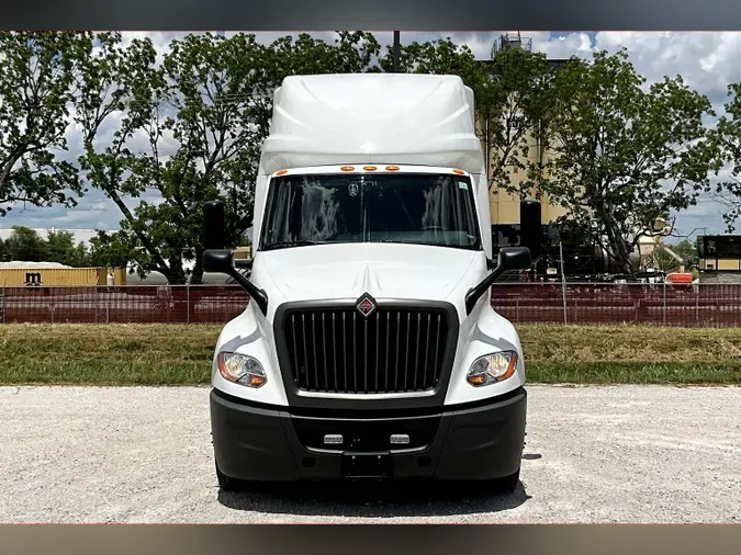 2021 INT LT625 6x4