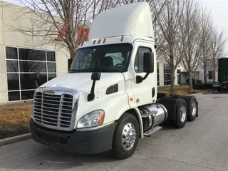 2017 FREIGHTLINER CASCADIA