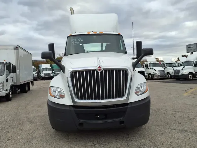 2021 NAVISTAR INTERNATIONAL LT625 DAYCAB S/A