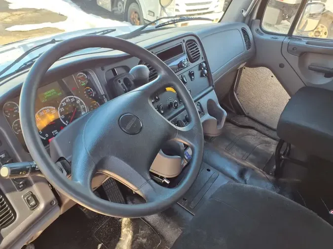 2019 FREIGHTLINER/MERCEDES M2 106