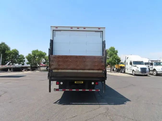2018 FREIGHTLINER M2 106