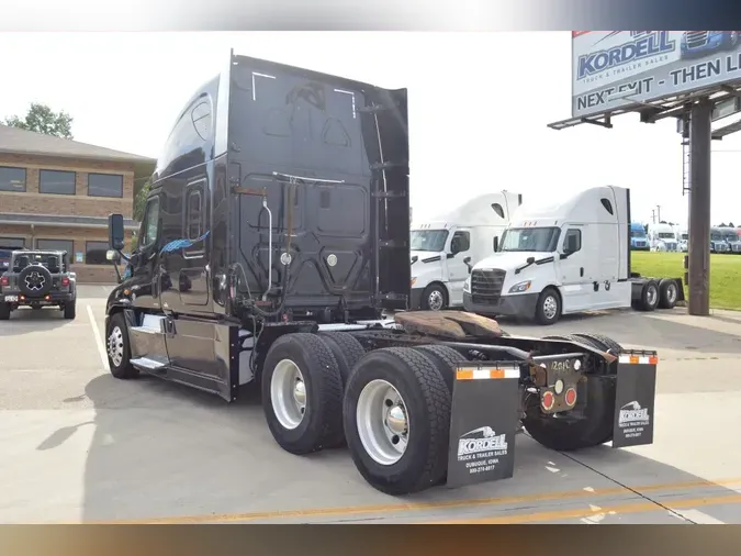 2014 FREIGHTLINER CASCADIA EVOLUTION