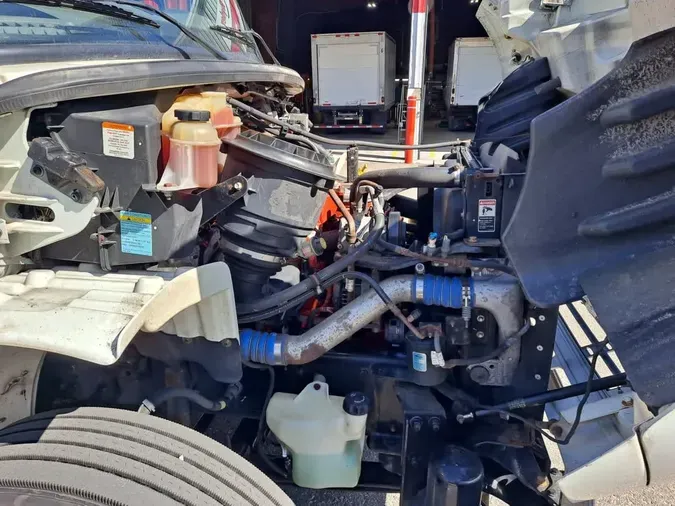 2019 FREIGHTLINER/MERCEDES M2 106
