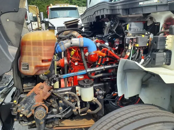 2020 NAVISTAR INTERNATIONAL MV607 (4X2)