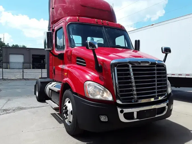 2018 FREIGHTLINER CASCADIA 113