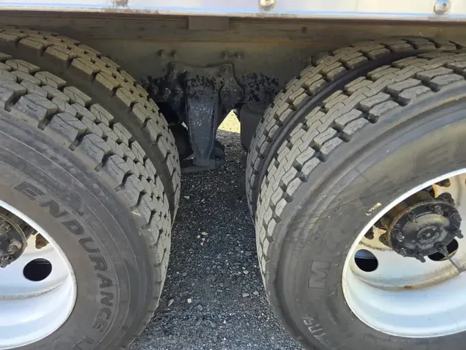 2019 FREIGHTLINER/MERCEDES M2 106