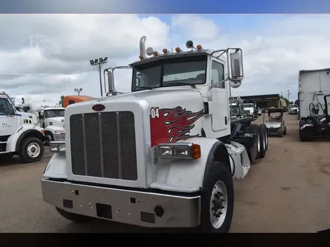 2011 PETERBILT 367