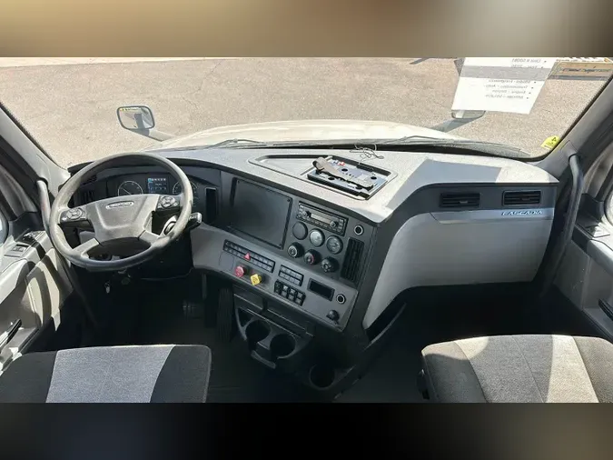 2020 Freightliner Cascadia