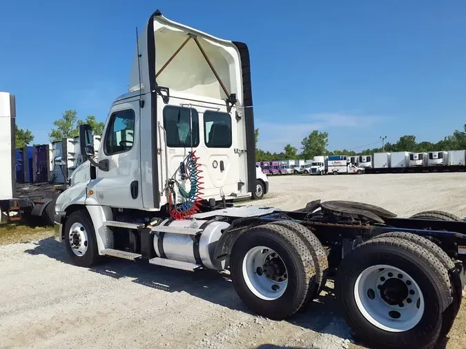 2020 FREIGHTLINER CASCADIA 125