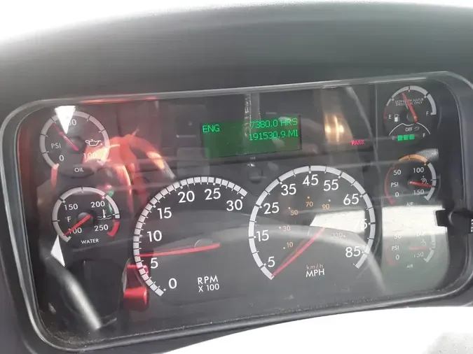 2016 FREIGHTLINER/MERCEDES M2 106