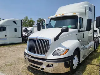 2019 NAVISTAR INTERNATIONAL LT625 SLPR CAB