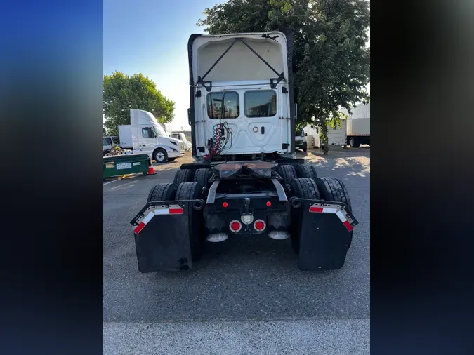 2019 FREIGHTLINER CASCADIA 125