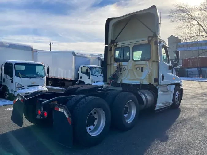 2019 FREIGHTLINER/MERCEDES CASCADIA 1251a4c1b2bc6522f44c59d2a1db6450762