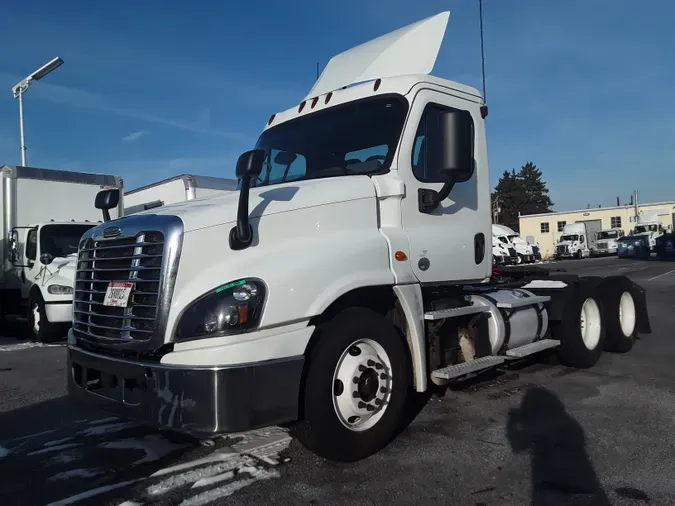 2018 FREIGHTLINER/MERCEDES CASCADIA 125