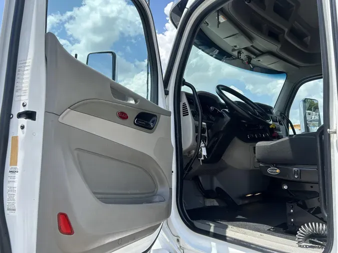 2021 Peterbilt 567