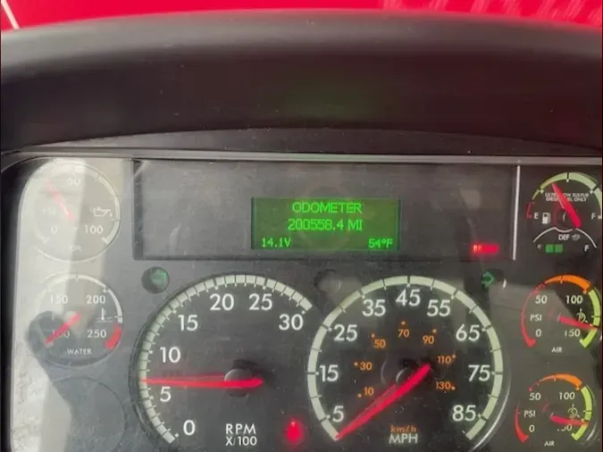 2020 FREIGHTLINER/MERCEDES M2 106