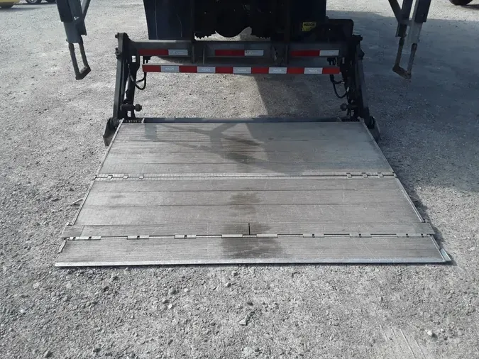 2023 FREIGHTLINER/MERCEDES M2 1061a59824a01f59ce2a2b8107b65247a28