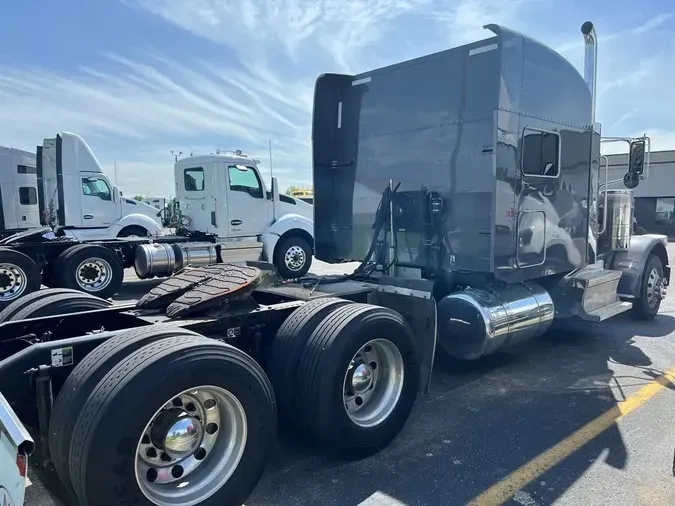 2018 Peterbilt 389