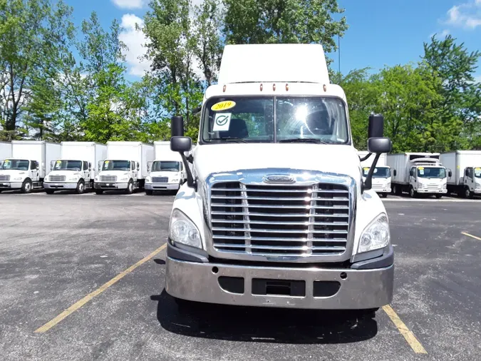 2019 FREIGHTLINER/MERCEDES CASCADIA 125