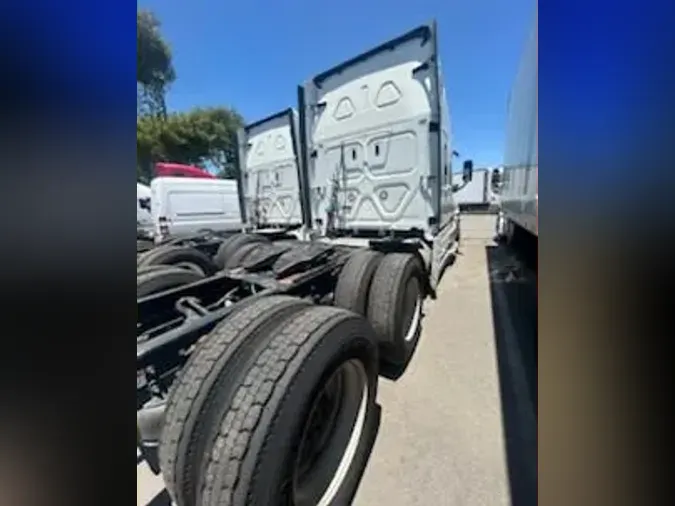 2019 FREIGHTLINER/MERCEDES CASCADIA 125