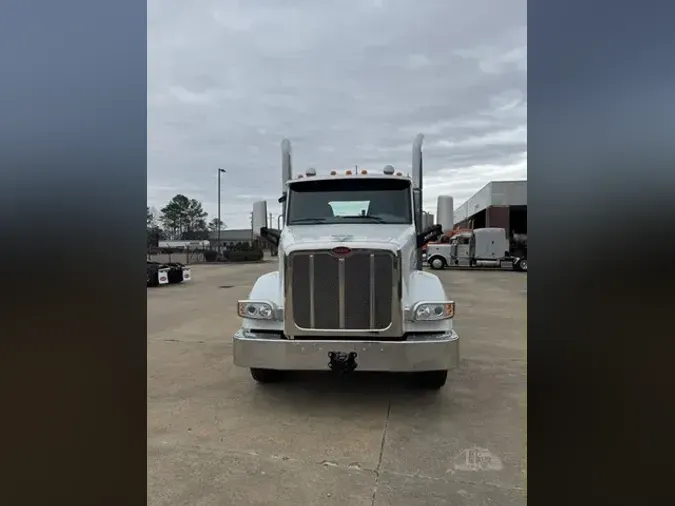 2021 PETERBILT 567