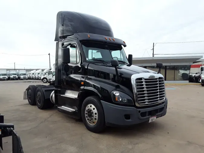 2019 FREIGHTLINER/MERCEDES CASCADIA 125