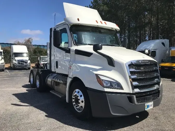 2018 Freightliner T12664ST1a675ea624bffa112014c8cacceb2457