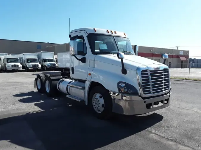2020 FREIGHTLINER CASCADIA 125