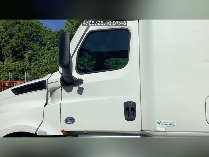 2021 Freightliner Cascadia