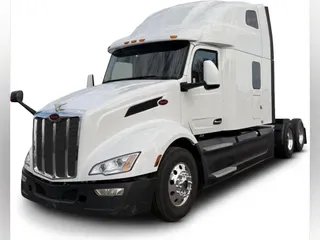 2023 Peterbilt 579