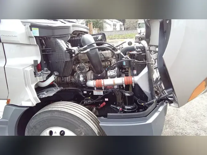 2023 Freightliner Cascadia 126