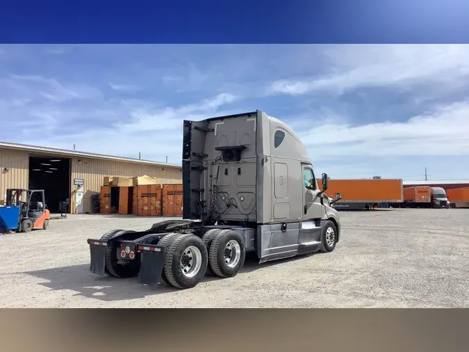 2020 Freightliner Cascadia