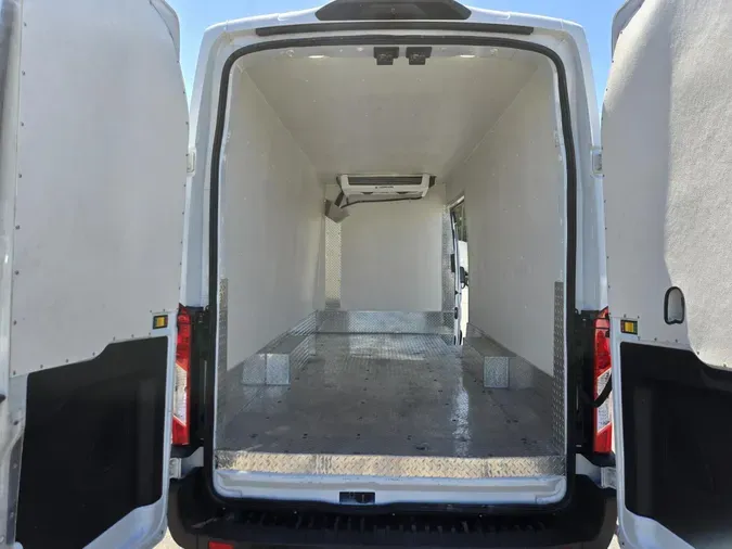2022 Ford Transit-250