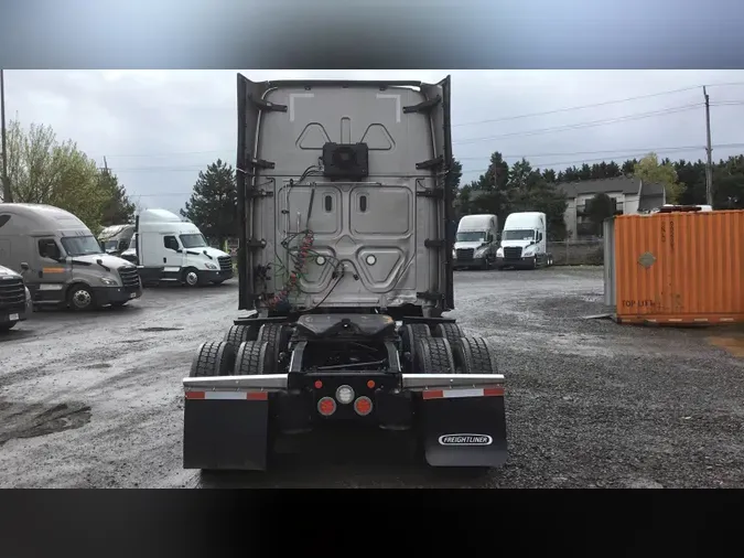 2023 Freightliner Cascadia 126