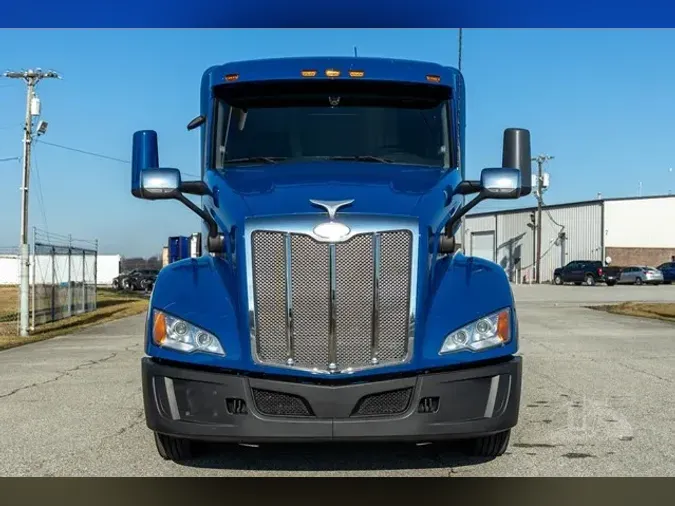 2022 PETERBILT 579