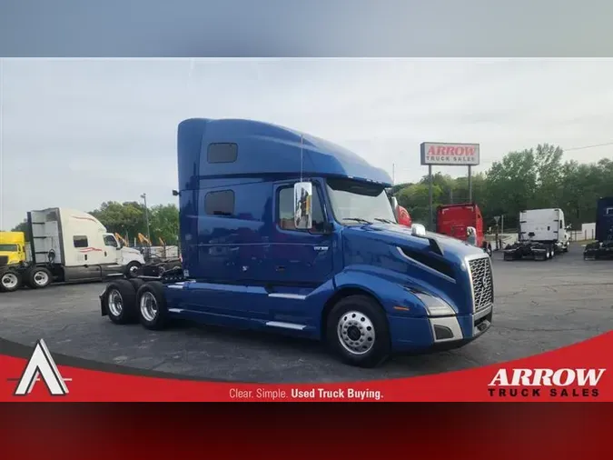 2023 VOLVO VNL760
